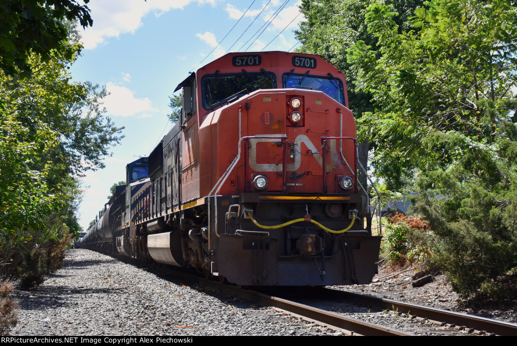 CN 5701